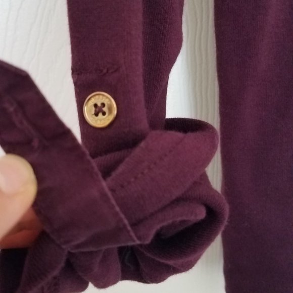 ⭐️5 for 20⭐️ CHAPS Half Button Top - Picture 3 of 4